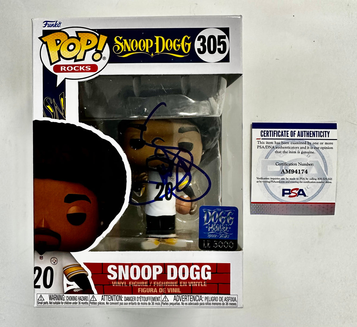 Snoop Dogg White Steelers Jesrsey Exclusive Vinyl Figure