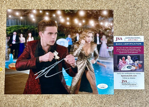 Descriptive image text