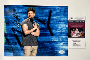 Descriptive image text